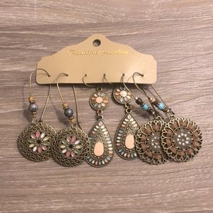 3 pairs of fashion jewelry earrings